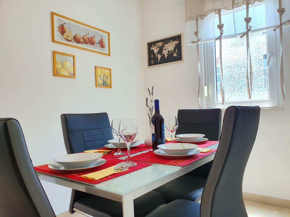 Apartment Tihana トロギール エクステリア 写真