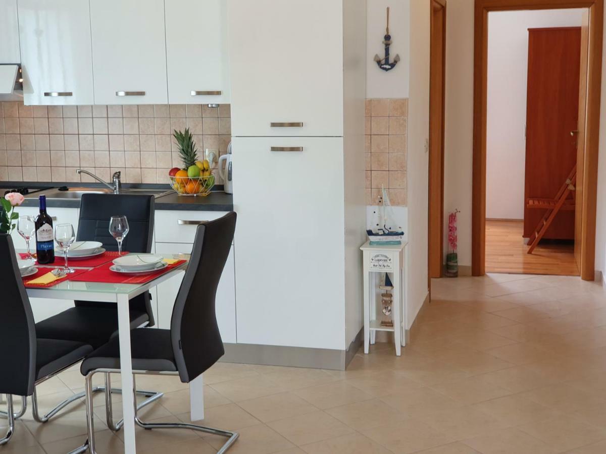 Apartment Tihana トロギール エクステリア 写真